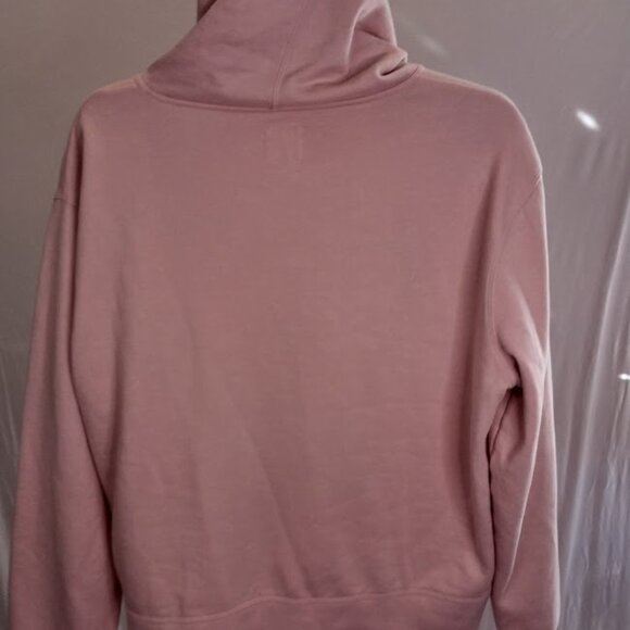 Champion Pink Sweater - Picture 8 of 12